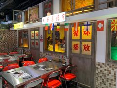 -马路牙子烧烤音乐酒馆(望京店)