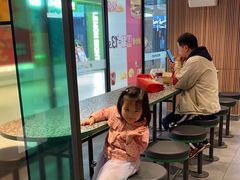 -麦当劳(百联西郊购物中心店)