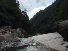-鄣山大峡谷