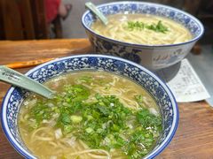 -东大桥小国抻面烧烤(长通路店)