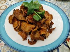 -阿拉丁新疆风味餐厅·清真(罗廊巷店)