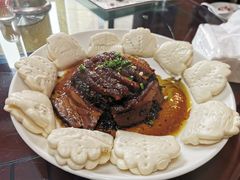 梅干菜扣肉粑粑-左邻右舍徽菜馆