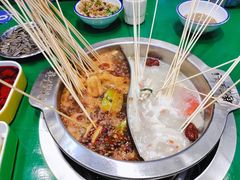 -巷子里头麻辣烫火锅串串(温江店)