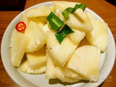 -云海肴·汽锅鸡·云南菜(天山百盛优客店)