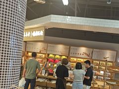 -资和信百货商场