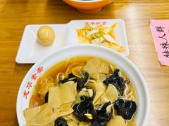 -龙华寺