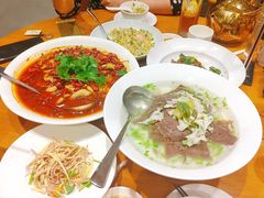 -乐忻皇朝(上海中心大厦店)