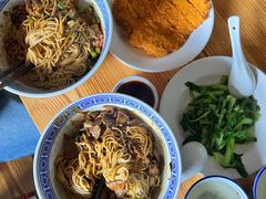 炸猪排-沪西老弄堂面馆(定西路店)