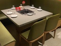 卡座-海底捞火锅(海宁路店)