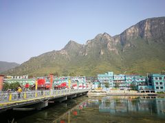 -百里峡七彩艺术小镇