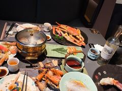 -雍容荟帝王蟹活龙虾展台自助(IFS黑金店)