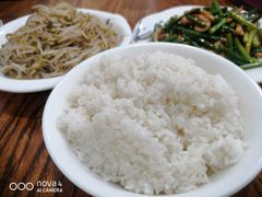 米饭-红实家常菜(静安里店)