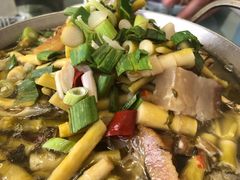 -峡谷农家乐饭店