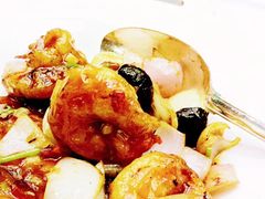 黑蒜大千爆虾球-北京四季酒店·采逸轩
