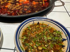 -旧街市鲜货老火锅(大光路店)