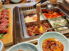 -巴渝瓦肆重庆鲜火锅(宝龙环湖店)