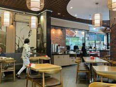 大堂-裕记烧腊连锁餐饮(国商分店)