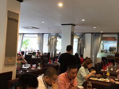 -Neary Khmer Restaurant