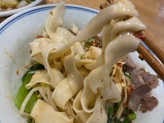 牛肉油泼面-中原一大碗(湖滨店)