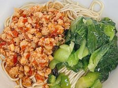 辣肉面-小桃园餐厅