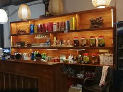 -黄桷树曹家私房菜(江与城店)