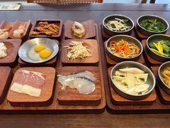 -银米·云南传统过桥米线(双廊黑金冠店)