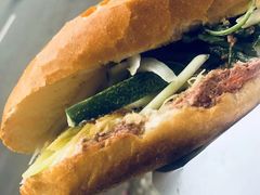 -Bánh Mì Huynh Hoa