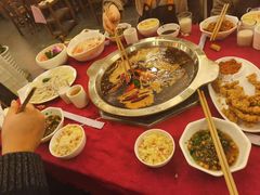 -山城年华老火锅(玉林店)
