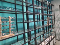 -Trend1881视光·蔡司视觉(领展广场店)