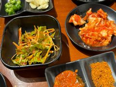 -肉甲韩国木炭烤肉(新壹街1店)