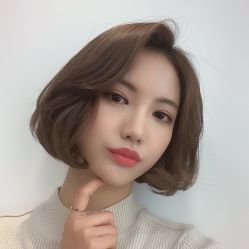 -AYO SALON