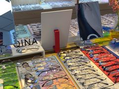 -天空之镜眼镜店蔡司依视路配镜授权零售店(望京颐堤港店)