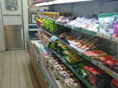 -全家便利店(东直门店)