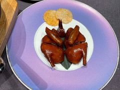 玻璃脆皮乳鸽-京参園海鲜餐厅
