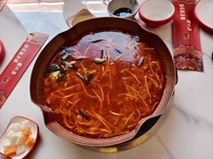 -毛辣果·贵州红酸汤牛肉火锅(西单店)