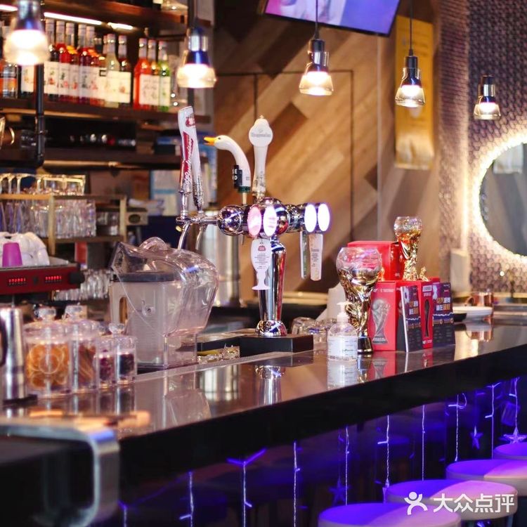 蓝蛙20周年全新菜单，氛围感十足的西餐厅