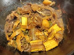 -锅老头海鲜铁锅炖