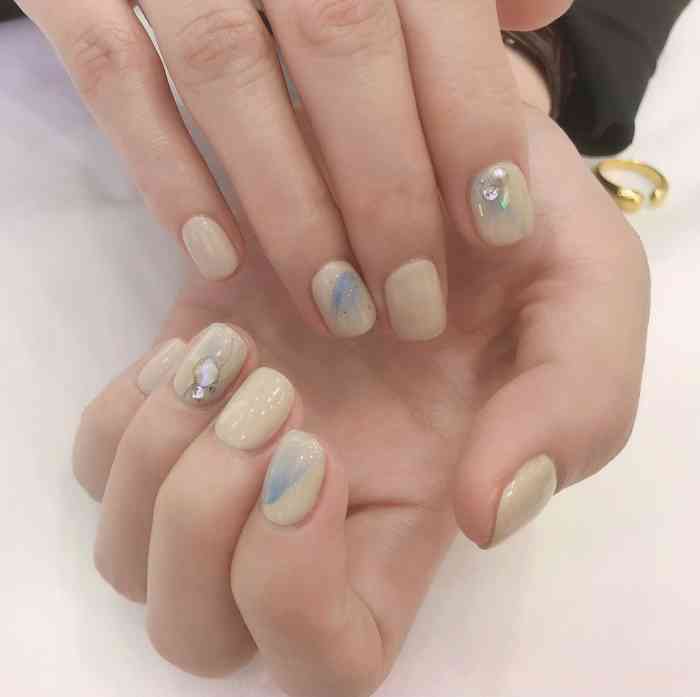 侯静美甲美睫(万达店)-"不错,虽然做的不是很复杂的,不过做的时候.