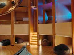 -涨巢·潮玩水疗局