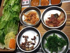 -青瓦炭韩潮烤肉(花园道店)