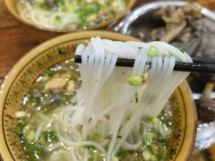 -正宗李家土鸡米线店