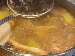 -牛满溢·自助潮汕鲜牛肉火锅(龙汇路店)