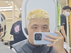 点击看大图 -首脑美发沙龙