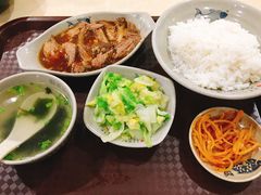 卤肉饭-台北风味(第一家快餐)