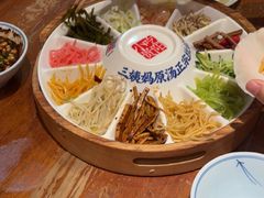 -怪噜范·老贵阳街头名小吃(鸿通城店)