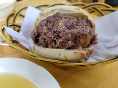 -闫家驴肉火烧(五四店)