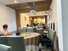 -金皇国际大酒店(桂林两江四湖火车站店)