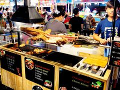 -滨海尚泰美食广场