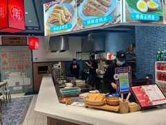 -大食代美食广场(上海中心店)