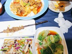 -伊带伊路新疆美食府(呼家楼店)